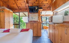 Supacute Character Cottage, Wifi, Sky Tv, Spa Bath, Spa Bath, Dble Kayak And Possibly A Car!