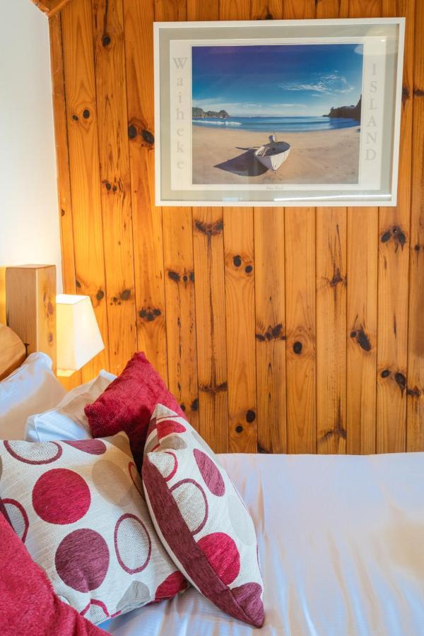 Supacute Character Cottage, Wifi, Sky Tv, Spa Bath, Spa Bath, Dble Kayak And Possibly A Car! Palm Beach Exterior photo